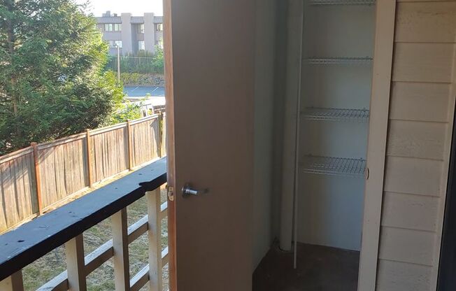 1 bed, 1 bath, 610 sqft, $1,575, Unit A205