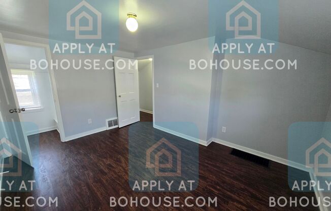 2 beds, 1 bath, 850 sqft, $889, Unit 3