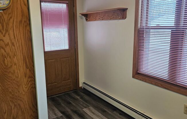 1 bed, 1 bath, $995