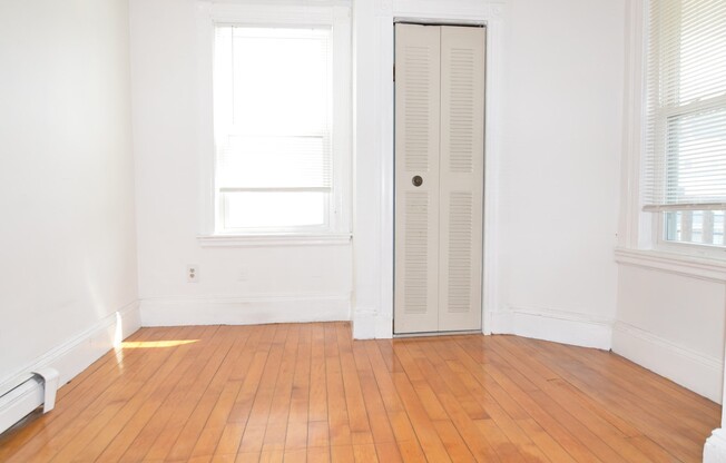 1 bed, 1 bath, 1,500 sqft, $2,700, Unit 2