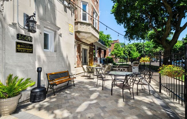 Studio, 1 bath, 375 sqft, $1,395, Unit 409