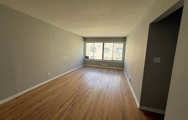 3885 Humboldt