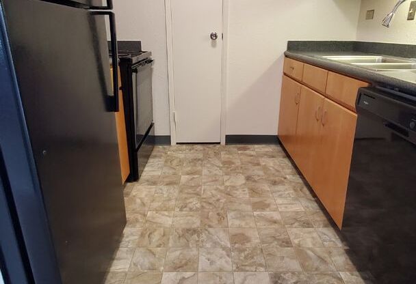 1 bed, 1 bath, $2,200