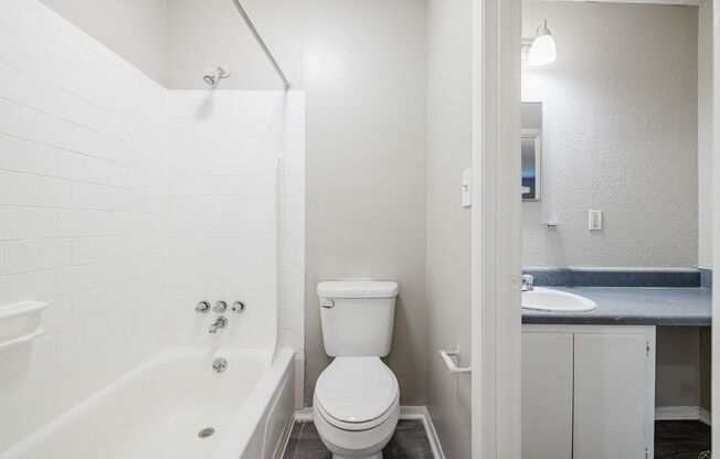 1 bed, 1 bath, 612 sqft, $825