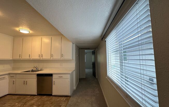 1 bed, 1 bath, $1,695, Unit 4