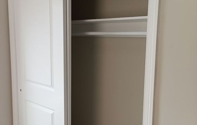 1 bed, 1 bath, 650 sqft, $1,050, Unit Unit 1