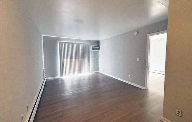 1 bed, 1 bath, 560 sqft, $825, Unit 630-24