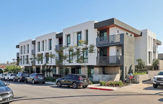 Punta Lara Apartments-Point Loma 1st Month rent Free