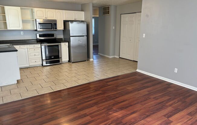 3 beds, 1 bath, $1,650