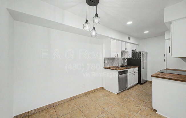 2 beds, 2 baths, 874 sqft, $1,695, Unit Unit 141