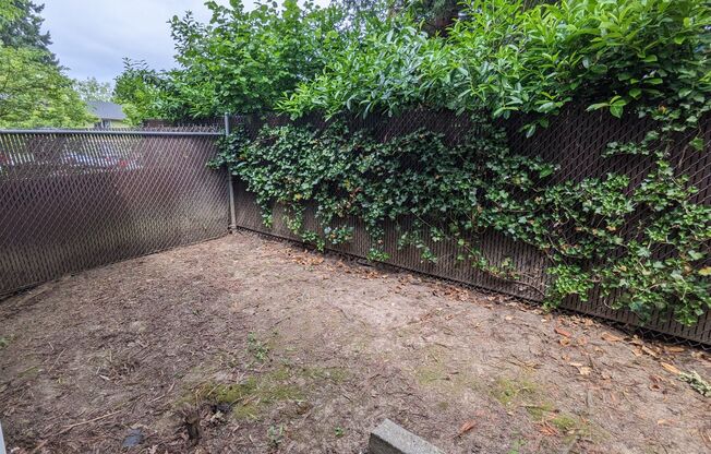 1 bed, 1 bath, 650 sqft, $1,325, Unit 05