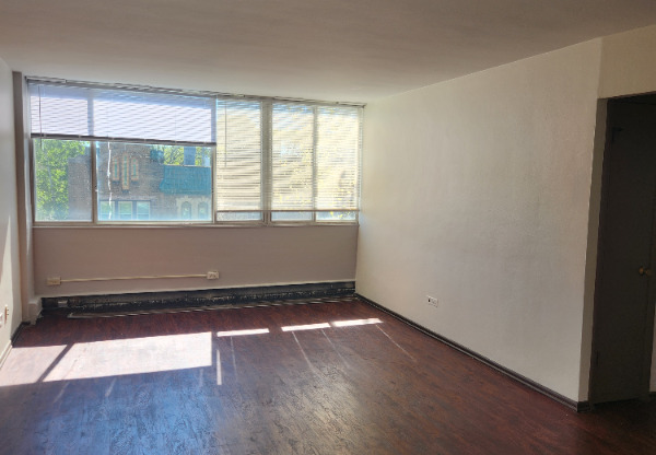 3575 N. Oakland Ave.