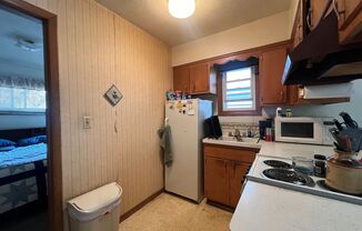 1 bed, 1 bath, $850, Unit A619-4