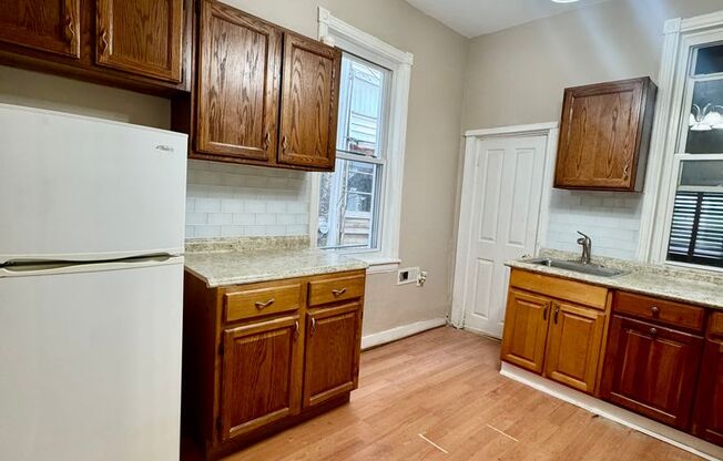 2440 N Hollywood St – For Rent