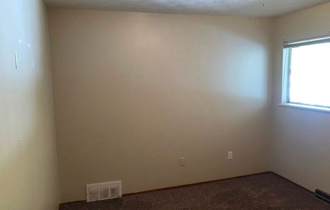 2424-2426 Clearview Ave