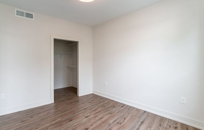 2 beds, 1 bath, $1,600, Unit 1050 N 4th St. Apt. 221