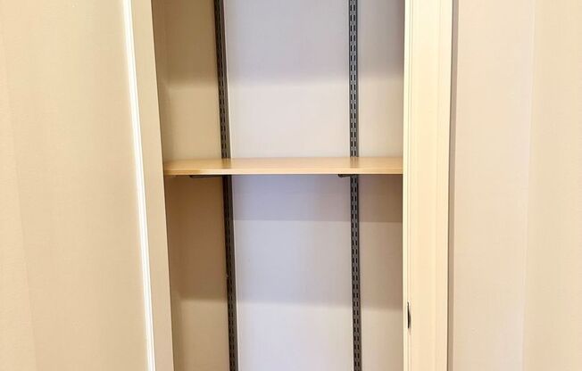 Studio, 1 bath, $2,400, Unit 710