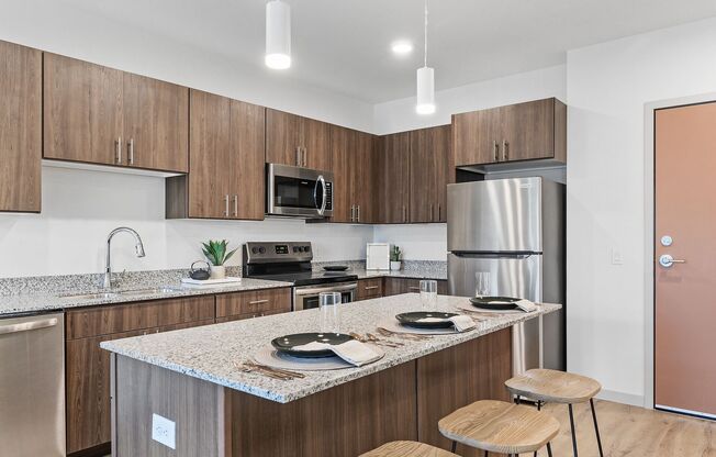 1 bed, 1 bath, 756 sqft, $1,525, Unit 213