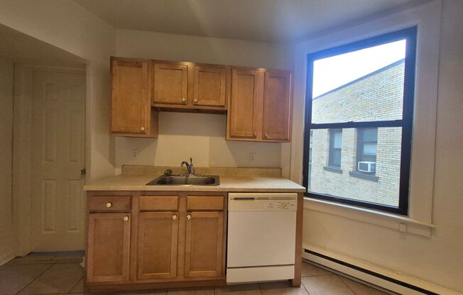 1 bed, 1 bath, 650 sqft, $1,249, Unit 7235 Penn Ave. #3A