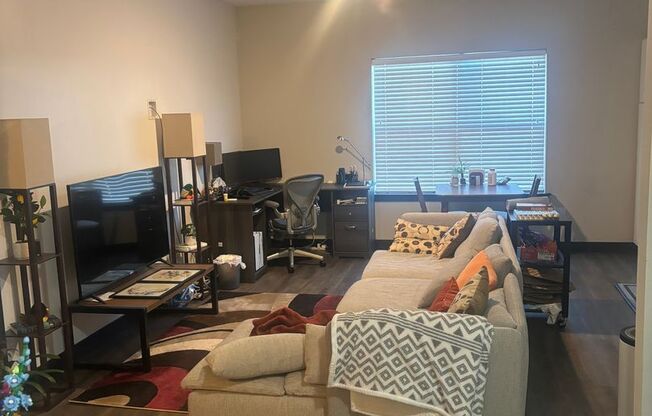 Studio, 1 bath, $1,350, Unit 106