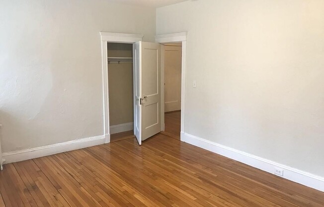 65 Lanark Rd Apt 3