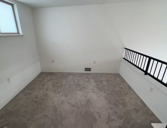 1 bed, 1 bath, 870 sqft, $3,000, Unit 464