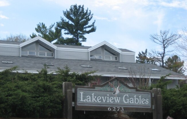 Lakeview Gables Apartments