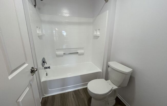 2 beds, 2 baths, 1,200 sqft, $2,498, Unit 221