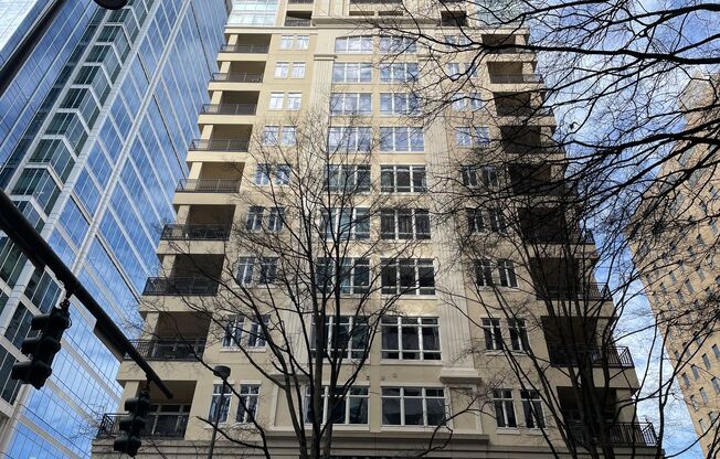 230 S Tryon - T.R. Lawing Realty Property