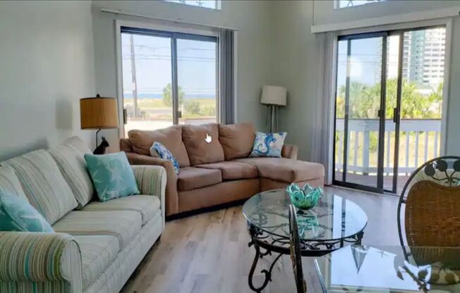 Beautiful Fully Furnished 2 Bed/ 2 Bath upstairs unit available for 6 month lease. Short Walk to beach. Gorgeous Gulf view