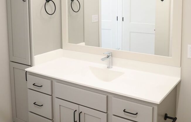 1 bed, 1 bath, 898 sqft, $1,795, Unit 507