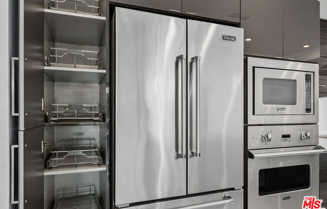 2 beds, 2.3 baths, 1,859 sqft, $7,800, Unit 804