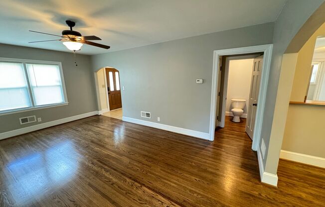 Beautifully Remodeled 4-Bedroom Home with Spacious Yard in Charlotte, NC