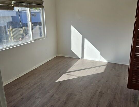 3 beds, 2 baths, 1,800 sqft, $3,955
