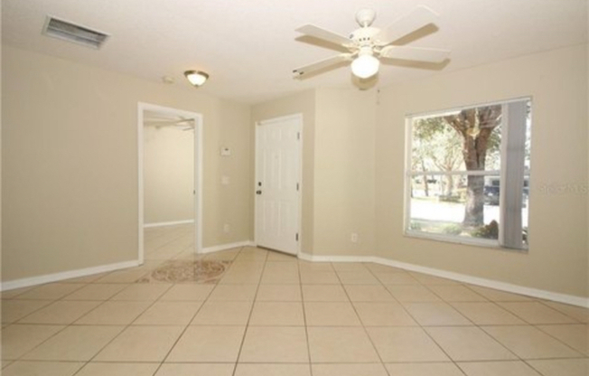 305 GDN OAK CT