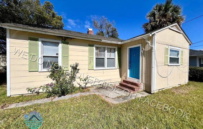 Lovely 3 bedroom / 1 bathroom home now available for rent!