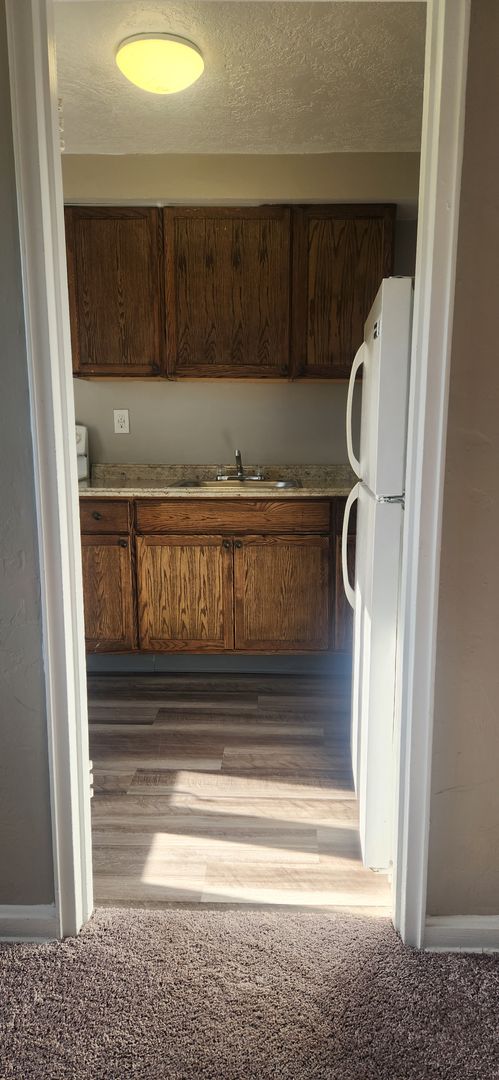 2 beds, 1 bath, 800 sqft, $1,210, Unit 1694 Parkline Dr