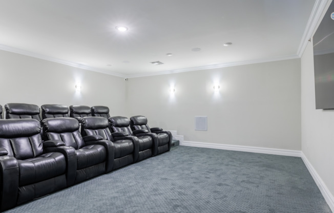 1 bed, 1 bath, 780 sqft, $2,800, Unit 1102