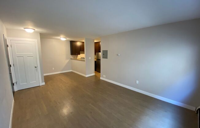 1 bed, 1 bath, $895, Unit 111