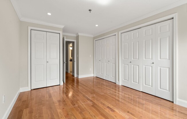 2 beds, 2 baths, 1,285 sqft, $5,750, Unit 5G