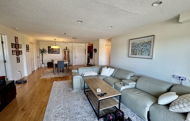 2 beds, 2 baths, 1,206 sqft, $3,000, Unit 402