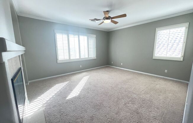 3 beds, 2.5 baths, $3,300
