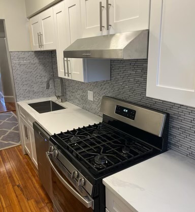 3 beds, 1 bath, $3,850, Unit 1