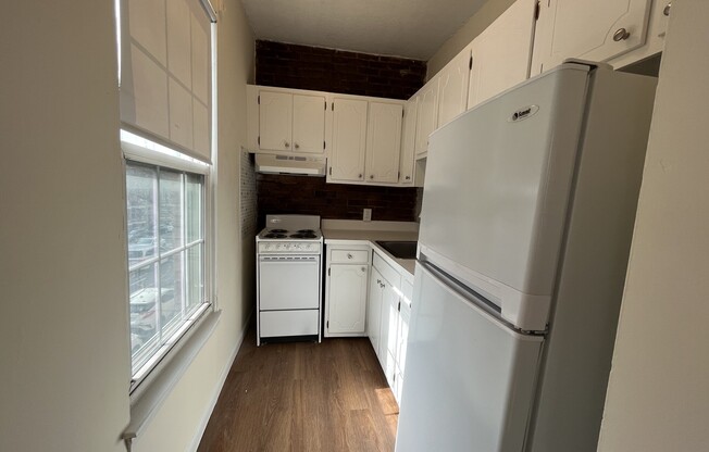 54 S HUNTINGTON AVE