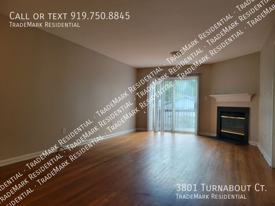 3801 TURNABOUT CT