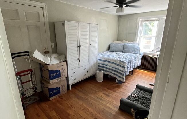 3 beds, 2 baths, $1,800
