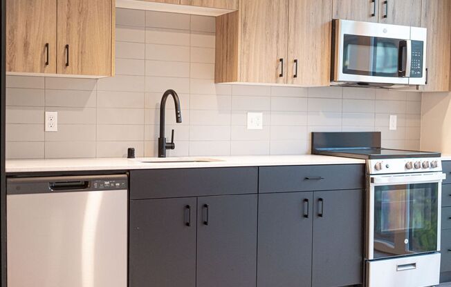 Studio, 1 bath, 350 sqft, $1,500, Unit 314