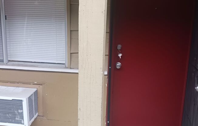 510 - Woodside Apartments