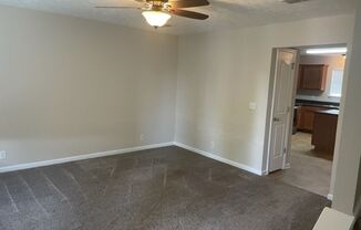 Newly upgraded 2br townhome