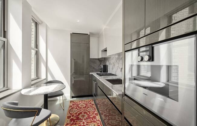 301 AVE 2201